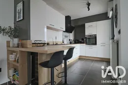 Apartment in Aix-en-Provence (13100)
