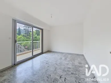 Apartment in Menton (06500)