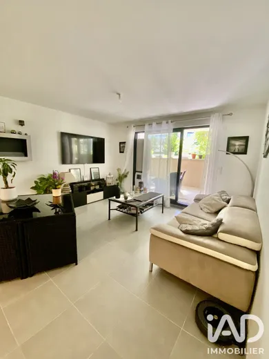 Apartment in Aix-en-Provence (13090)
