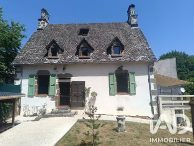 House in Saint-Martin-Cantalès (15140)