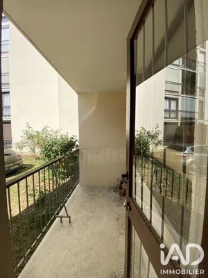 Apartment in Avon (77210)