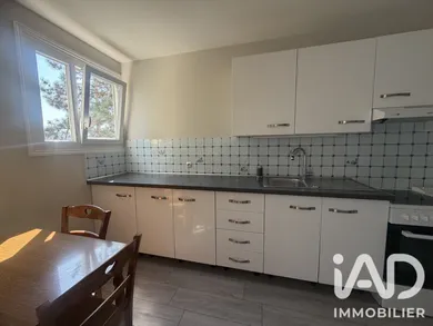 Appartement à Dammarie-lès-Lys (77190)