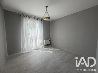 Appartement à Dammarie-lès-Lys (77190)