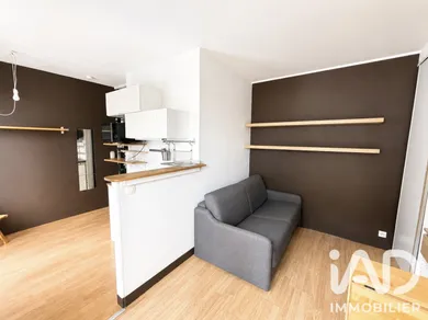 Apartment in Paris (75011)