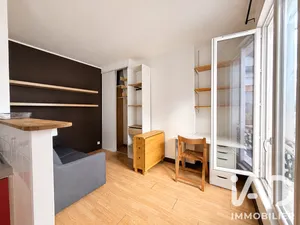 Apartment in Paris (75011)