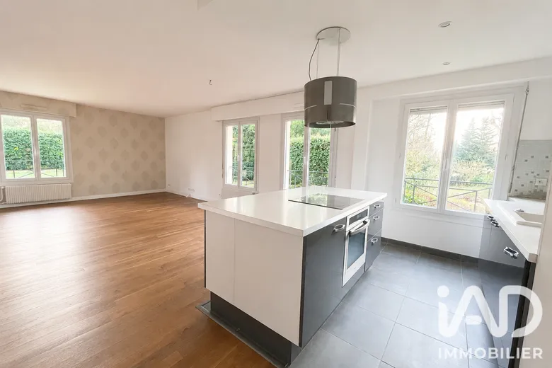 Appartement 3 pièces 79 m² · à Poissy · 78,5 m² · 249 000 €