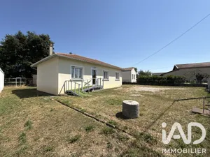 Traditional house in Épinouze (26210)