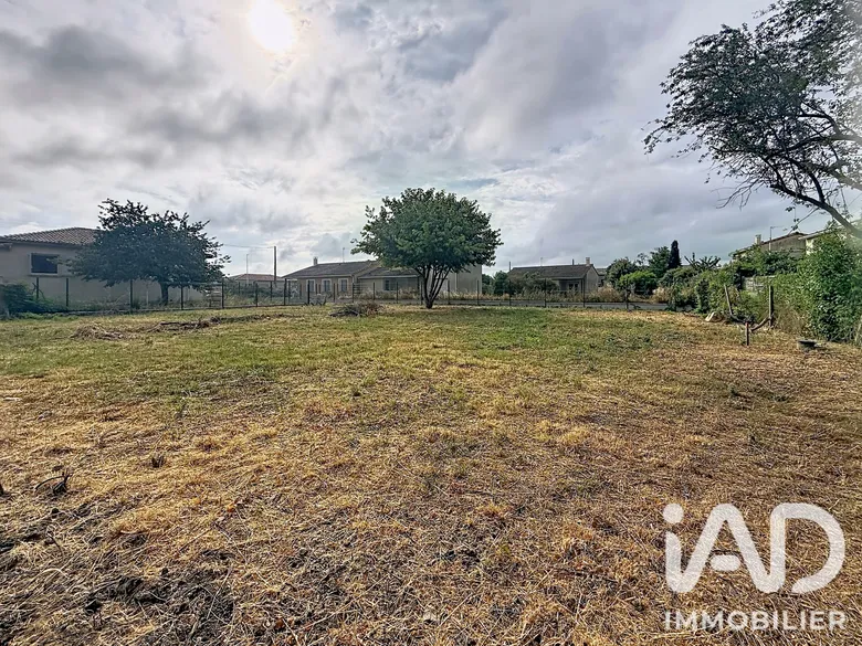 Terrain à bâtir à Daux (31700) · 170 000 €