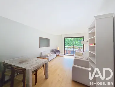 Appartement à Suresnes (92150)