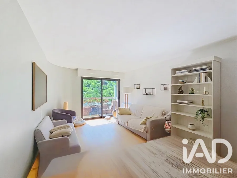 Appartement à Suresnes (92150) photo 3