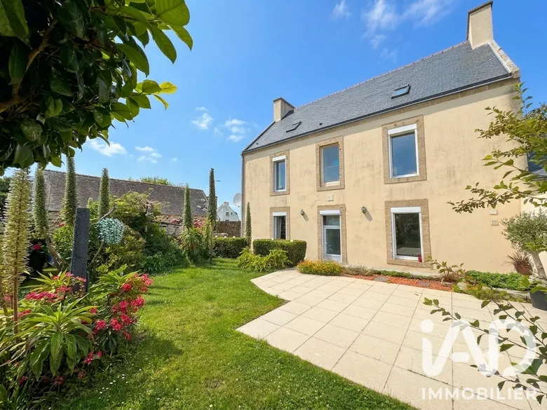 Maison 6 pièces 133 m² · à Beuzec-Cap-Sizun · 133,4 m² · 271 000 €