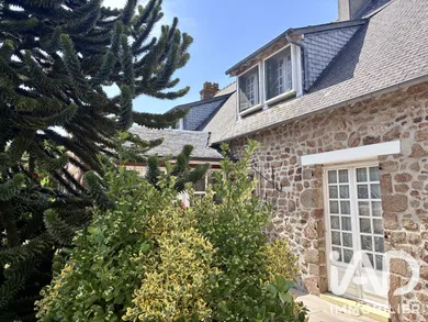 Maison de campagne à Le Housseau-Brétignolles (53110)