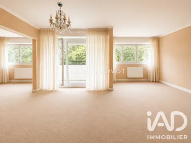 Apartment in Pontoise (95300)