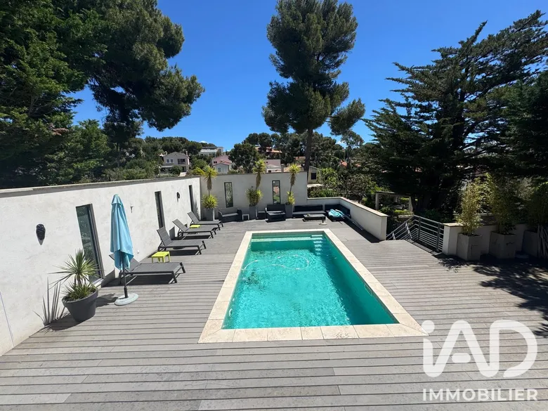 Maison 8 pièces 210 m² · à Carry-le-Rouet · 210 m² · 1 200 000 €