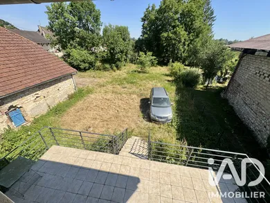 Maison traditionnelle à Nevy-lès-Dole (39380)