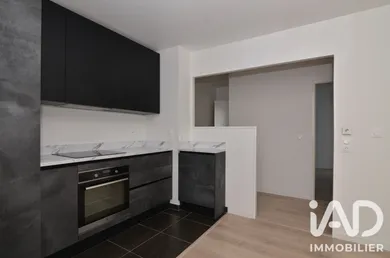 Appartement à Villeneuve-Saint-Denis (77174)