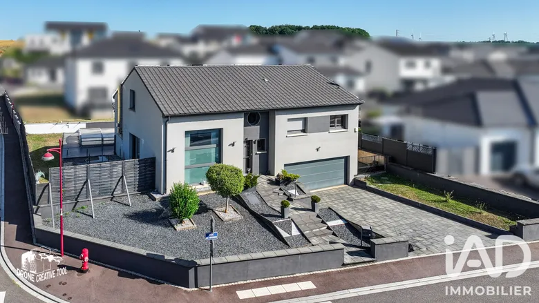 Maison 6 pièces 141 m² · à Tressange · 140,6 m² · 485 000 €
