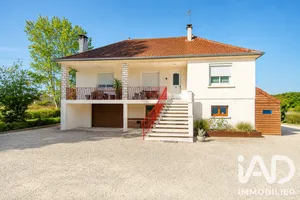 Village house in Tassenières (39120)