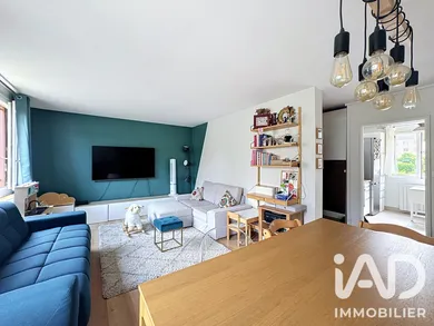 Appartement à Le Mesnil-le-Roi (78600)