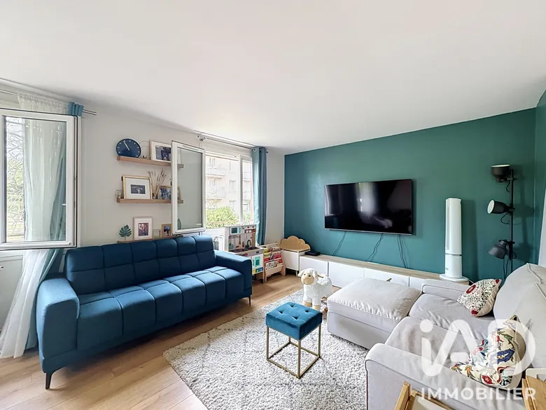 Appartement 5 pièces 81 m² · à Le Mesnil-le-Roi · 81,1 m² · 305 000 €