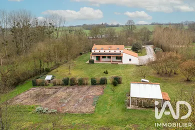 Maison de campagne à Montrevault (49600)