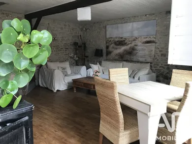 Maison de village à Montigny-sur-Loing (77690)