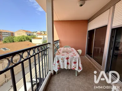 Apartment in Sète (34200)