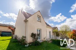 Traditional house in Champs-sur-Marne (77420)
