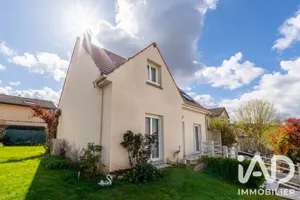 Traditional house in Champs-sur-Marne (77420)