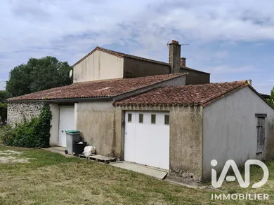 Maison à Montréverd (85260)