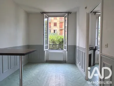 Apartment in Bois-Colombes (92270)
