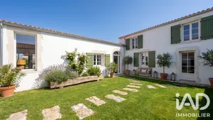 Maison d'architecte à Le Bois-Plage-en-Ré (17580)