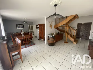 Maison traditionnelle à Cholet (49300)