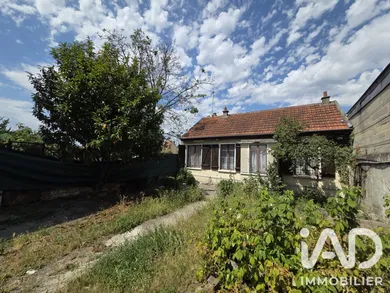 House in Bobigny (93000)