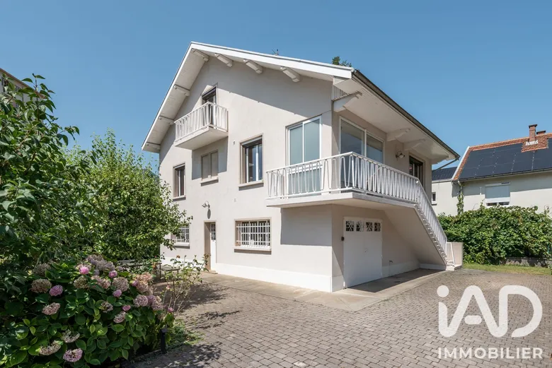Maison 7 pièces 120 m² · à Saint-Martin-le-Vinoux · 120 m² · 420 000 €