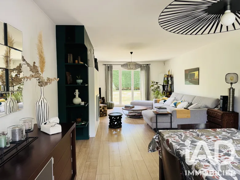 Maison 7 pièces 200 m² · à Vernouillet · 200 m² · 730 000 €