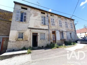 Maison de village à Sainte-Sabine (21320)