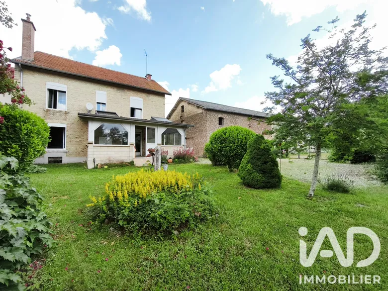 Maison 7 pièces 167 m² · à Alincourt · 167 m² · 250 000 €