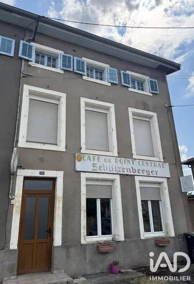 Immeuble à Chambrey (57170)