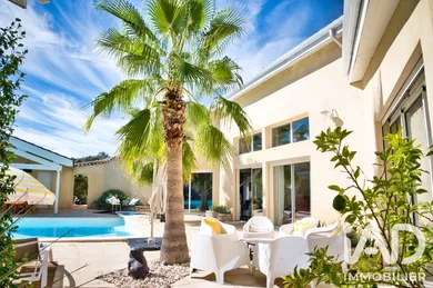 Architectural house in Saint-Siffret (30700)