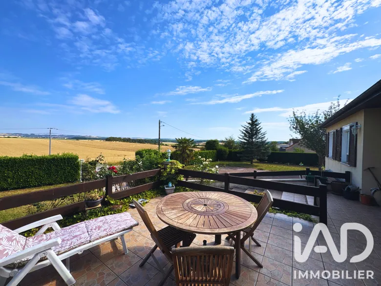 Maison 8 pièces 160 m² · à Donzy · 160 m² · 195 000 €