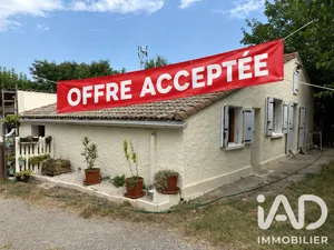 Traditional house in Villeneuve-de-Berg (07170)
