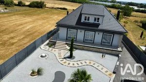 House in Magnet (03260)