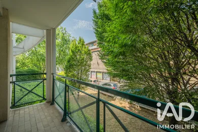 Apartment in Grenoble (38100)