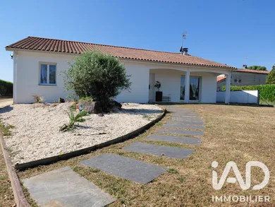 House in Mornac (16600)