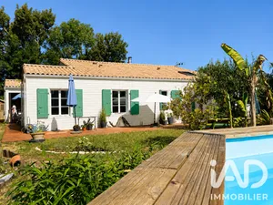 House in Yves (17340)