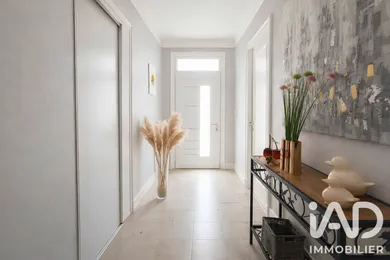 Townhouse in Le Coteau (42120)