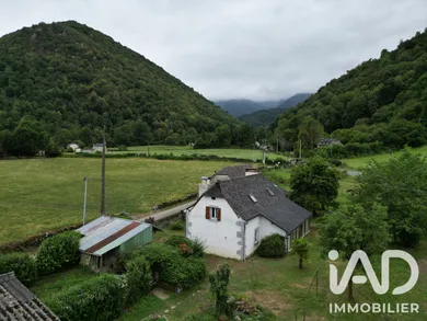 Maison de campagne à Louvie-Juzon (64260)