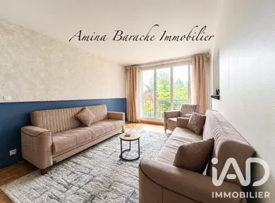 Apartment in Paris (75020)