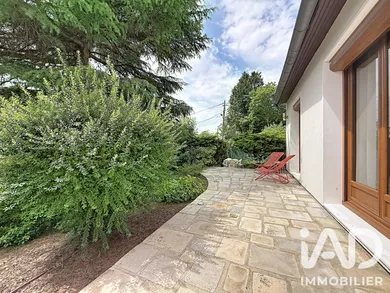 Maison à Vaux-sur-Seine (78740)